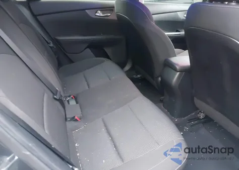 2019 Kia Forte Lxs из США, поврежденный, VIN 3KPF24AD9KE125084